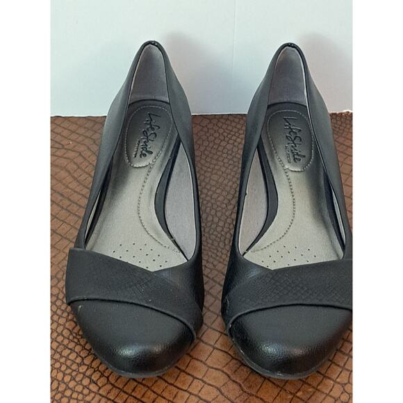 Women's Life Stride Black Flats Size 8 - Picture 1 of 6